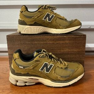 New Balance Men 2002R High Desert Olive Protection Pack Shoe M2002RDP Size 10